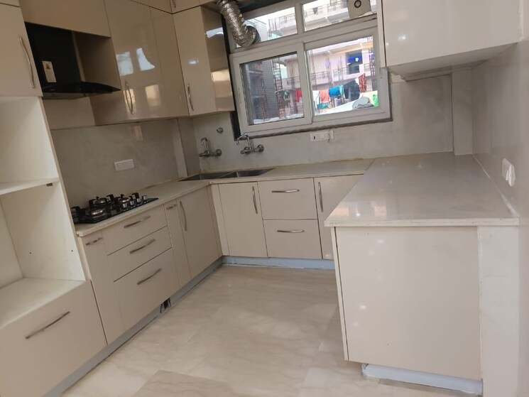 Kitchen, south city 1 4 Bedroom 360 Sq.Yd. Builder Floor In South City 1 Gurgaon 9418656