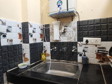  Studio Builder Floor at Sector 31 – for Rent