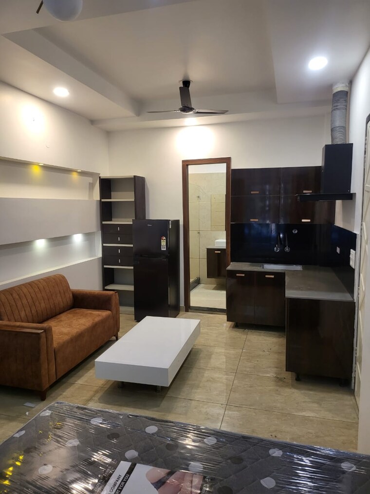 Living Room, sector 31 Studio 650 Sq.Ft. Builder Floor In Sector 31 Gurgaon 9419176