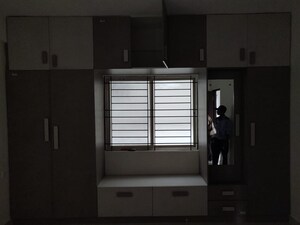 Room in 2 BHK Apartment at Meenakshi North Avenue, Thanisandra Main Road – for Rent