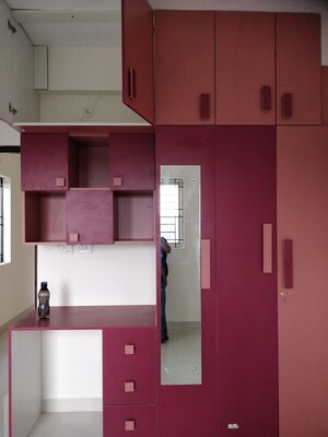 Room in 2 BHK Apartment at Meenakshi North Avenue, Thanisandra Main Road – for Rent