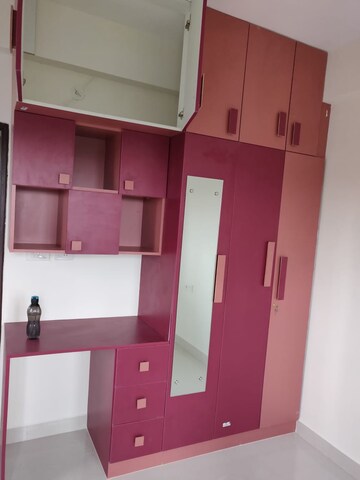 Room in 2 BHK Apartment at Meenakshi North Avenue, Thanisandra Main Road – for Rent