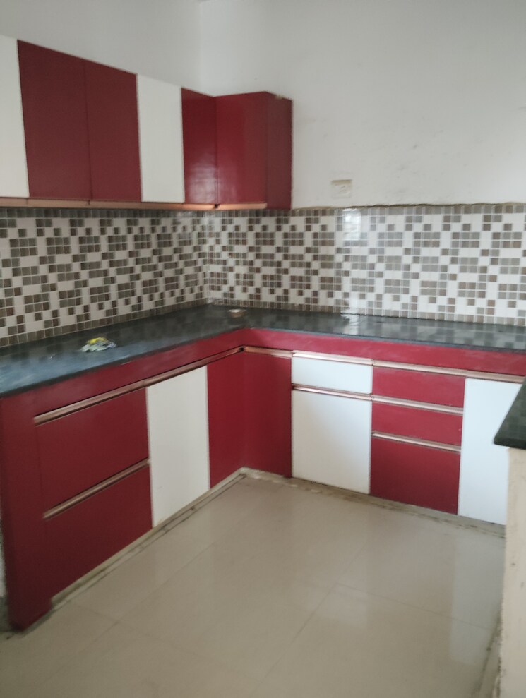 Kitchen, kursi road 3 Bedroom 1750 Sq.Ft. Apartment In Kursi Road Lucknow 9419221