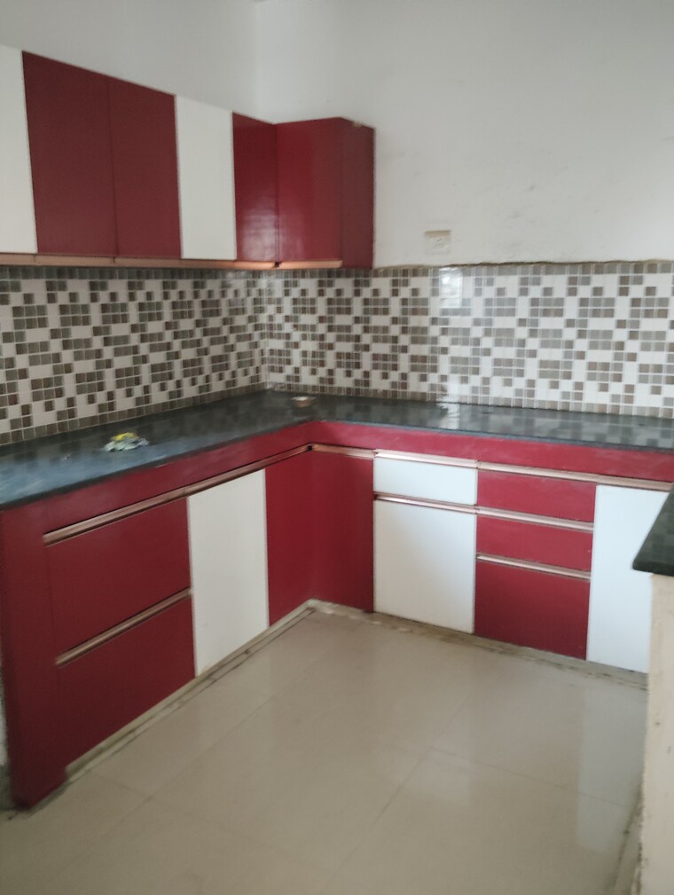 Kitchen, kursi road 3 Bedroom 1750 Sq.Ft. Apartment In Kursi Road Lucknow 9419221