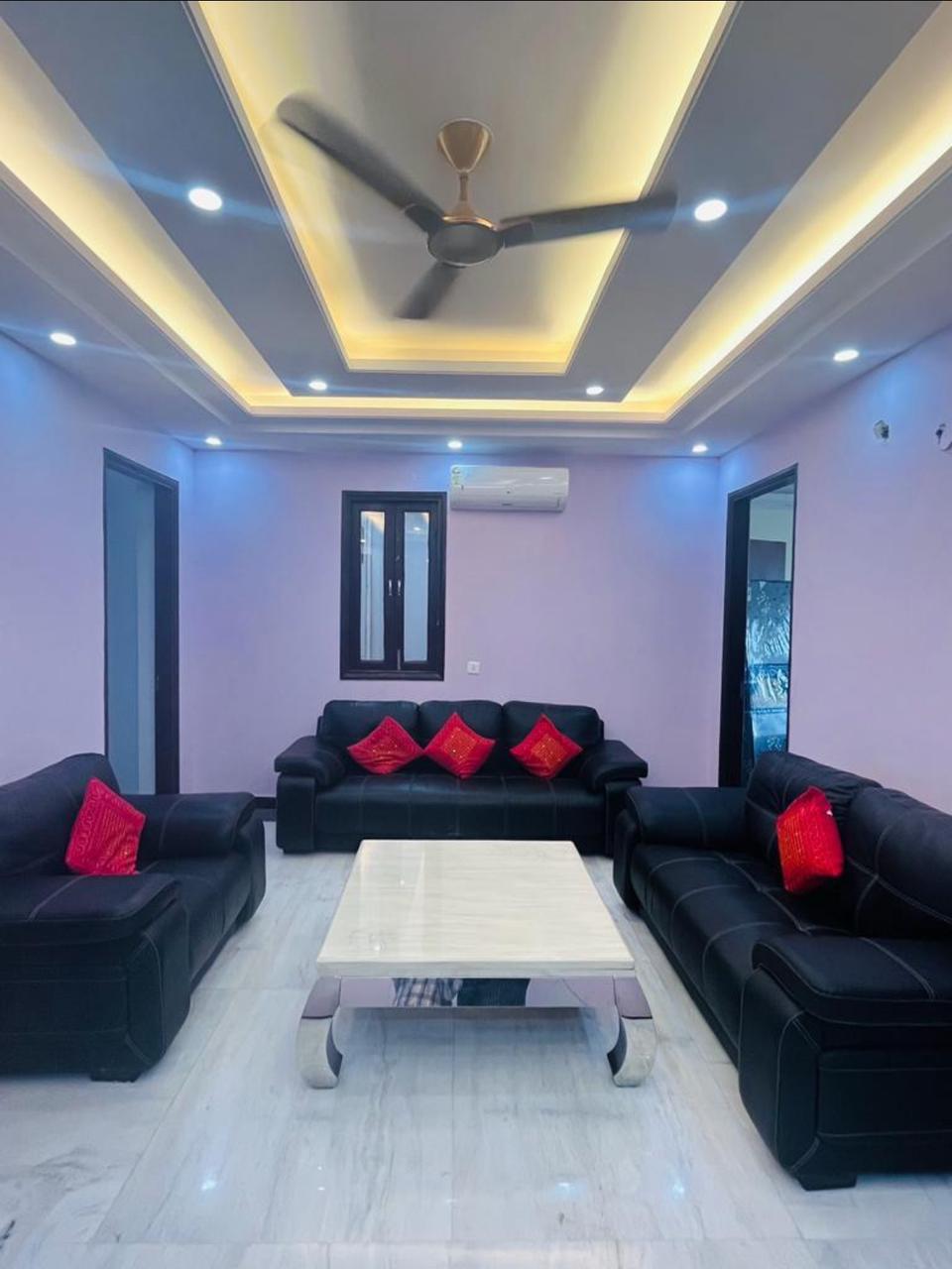 4 BHK Builder Floor For Rent in Sector 46