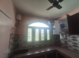 Living Room in 2 BHK Builder Floor at Sector 40 – for Rent