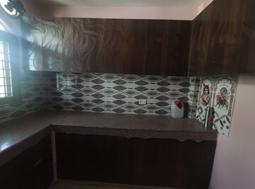 Bedroom in 2 BHK Builder Floor at Sector 40 – for Rent