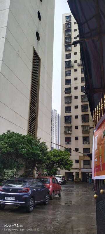 2 BHK Apartment For Sale in Mantri Park, Goregaon East