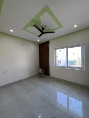 1 BHK Builder Floor For Rent in Jakhan