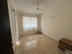 Room in 3 BHK Builder Floor at Signature Global Park 4 and 5, Sohna Sector 36 – for Rent
