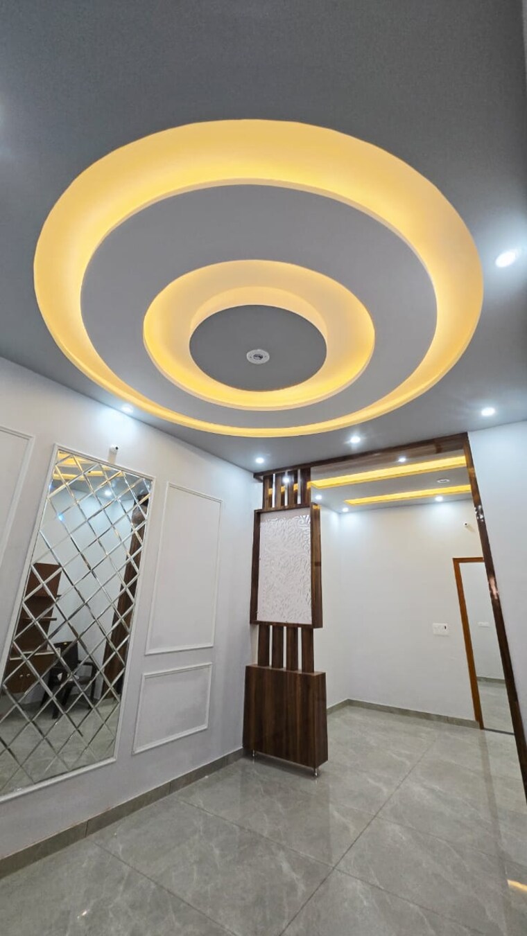 Bathroom, defence colony 3 Bedroom 325 Sq.Yd. Builder Floor In Defence Colony Delhi 9419386