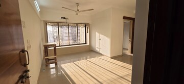 3 BHK Apartment For Rent in Vastu Tower, Malad West