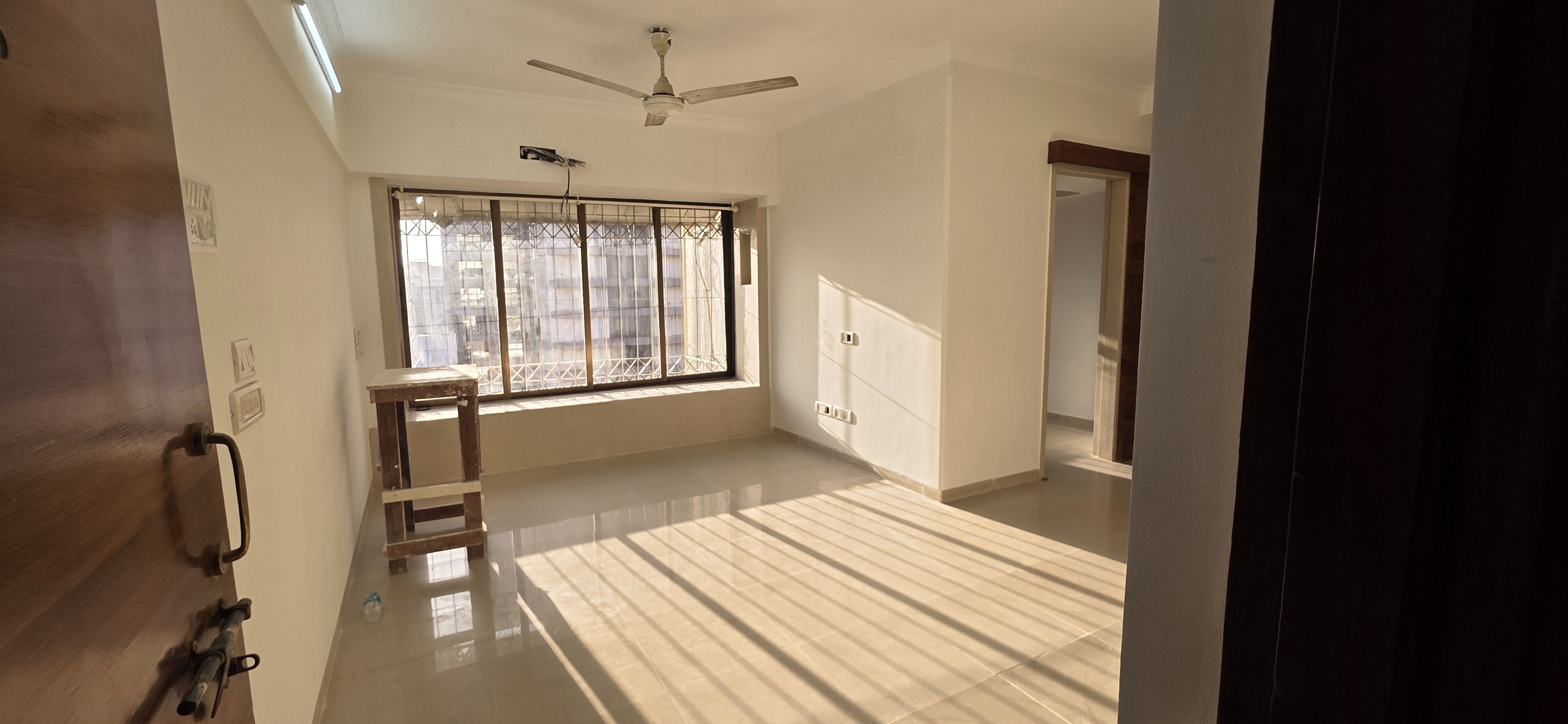 3 BHK + Extra Room Apartment For Rent in Vastu Tower