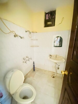 Master Bedroom in 2 BHK Builder Floor at Jaypee Yamuna Vihar Plots, Sector 22b Yamuna Expressway – for Rent