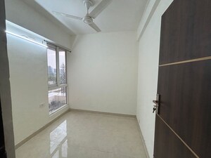 Building Lobby in 3 BHK Apartment at Signature Global Prime, Sector 63a – for Rent