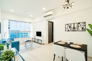Master Bedroom in 1 BHK Apartment at Skylink Sky Heights, Andheri East – for Sale