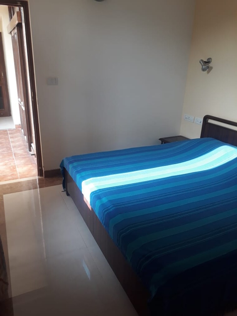 Bedroom, sector 11 3 Bedroom 1500 Sq.Ft. Builder Floor In Sector 11 Chandigarh 9419613