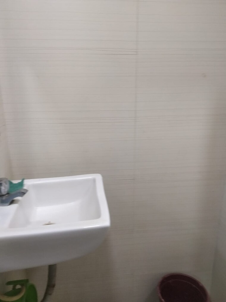 Bathroom, bsel-tech-park Commercial Office Space 604 Sq.Ft. In Vashi Sector 30a Navi Mumbai 9419625