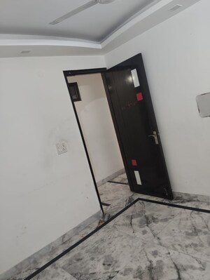 Bedroom in 2 BHK Builder Floor at RWA Kalkaji DDA Flats L1 & L2, Govindpuri – for Sale