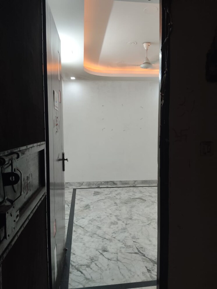 Living Room, rwa-kalkaji-dda-flats-l1-l2 2 Bedroom 60 Sq.Yd. Builder Floor In Govindpuri Delhi 9419720