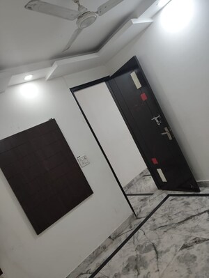 Room in 2 BHK Builder Floor at RWA Kalkaji DDA Flats L1 & L2, Govindpuri – for Sale