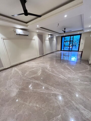 3 BHK Builder Floor For Rent in Sector 31