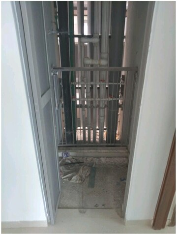 Building Lobby in 2 BHK Apartment at Kalpataru Immensa, Kolshet Road – for Rent