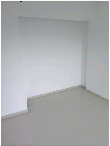 Room in 2 BHK Apartment at Kalpataru Immensa, Kolshet Road – for Rent