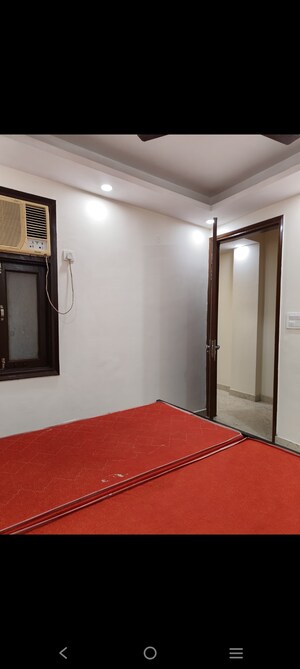 Room in 2 BHK Builder Floor at Saket – for Rent