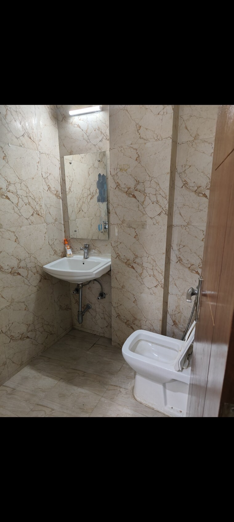 Bathroom, saket 2 Bedroom 950 Sq.Ft. Builder Floor In Saket Delhi 9419721