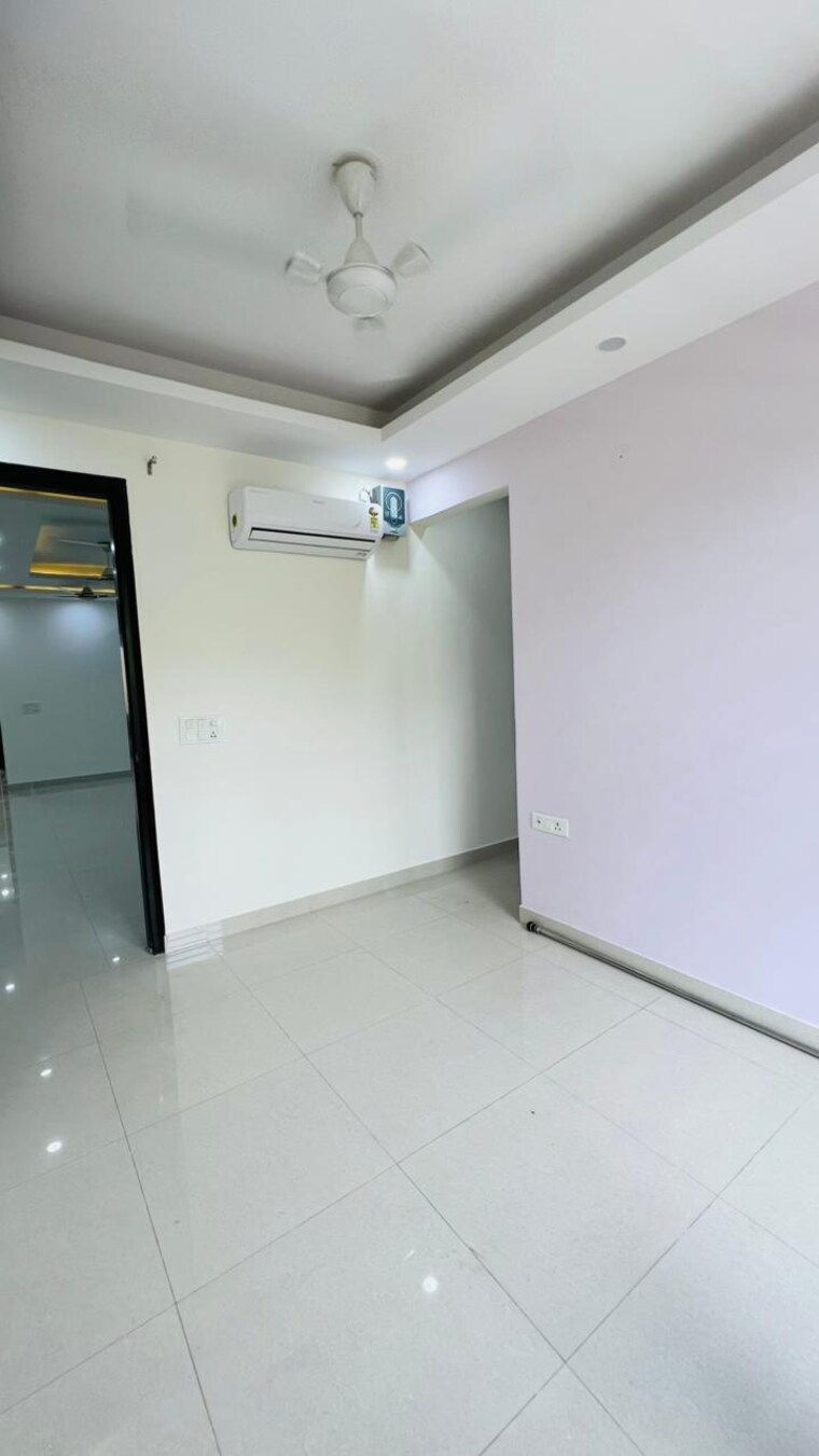 Room, ansal-api-esencia 4 Bedroom 2198 Sq.Ft. Builder Floor In Sector 67 Gurgaon 9419848