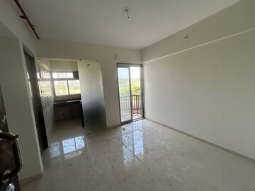 Room in 3 BHK Apartment at Vijay Annex 3, Waghbil – for Rent