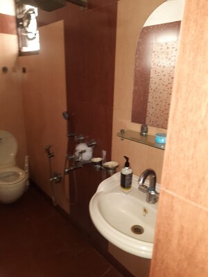 Bathroom in 2 BHK Builder Floor at Unitech Infospace, Sector 21 – for Rent