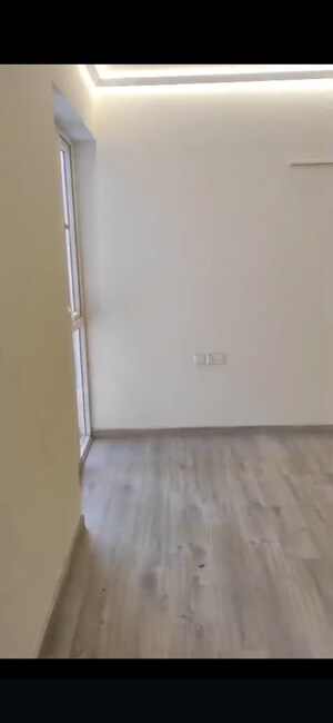 Room in 3 BHK Apartment at Hero Homes Gurgaon, Sector 104 – for Rent