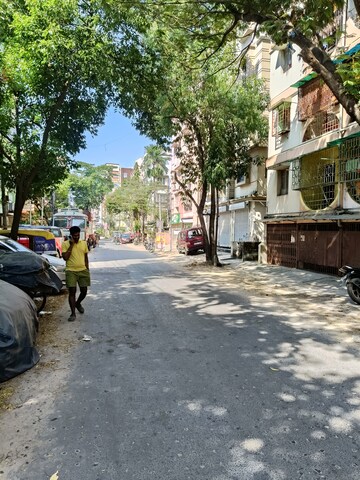 Parking in 3 BHK Apartment at Dum Dum Park – for Sale