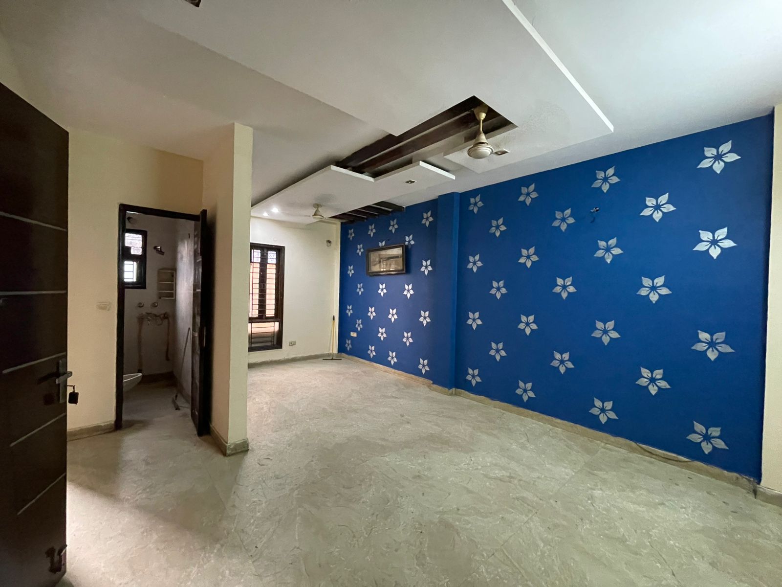 2 BHK Builder Floor For Rent in Vikas Puri