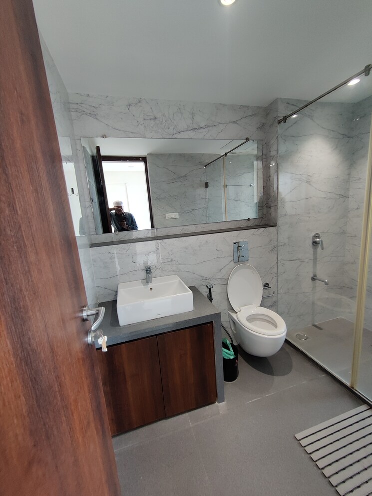 Bathroom, joy-legend 4 Bedroom 1962 Sq.Ft. Apartment In Khar West Mumbai 9419859