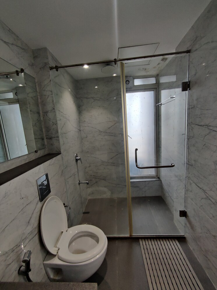 Bathroom, joy-legend 4 Bedroom 1962 Sq.Ft. Apartment In Khar West Mumbai 9419859