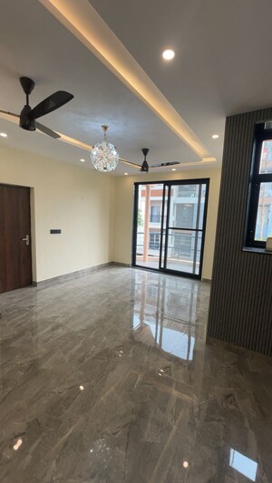 Room in 3 BHK Builder Floor at SS The Palladians, Sector 47 – for Sale