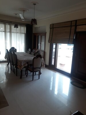 Living Room in 3 BHK Builder Floor at Sector 11 – for Rent