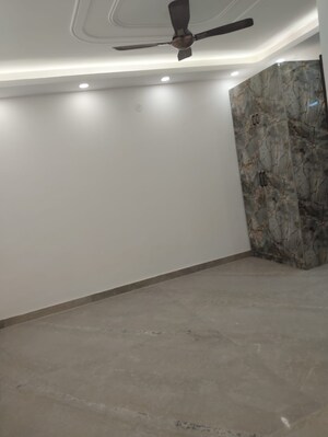 Room in 3 BHK Builder Floor at RWA Kalkaji DDA Flats L1 & L2, Govindpuri – for Sale