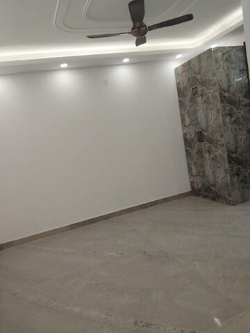 Room in 3 BHK Builder Floor at RWA Kalkaji DDA Flats L1 & L2, Govindpuri – for Sale