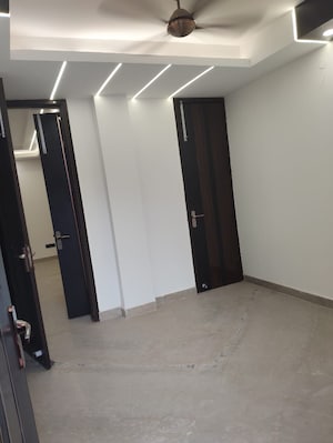 Room in 3 BHK Builder Floor at RWA Kalkaji DDA Flats L1 & L2, Govindpuri – for Sale