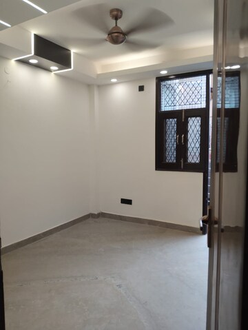 Room in 3 BHK Builder Floor at RWA Kalkaji DDA Flats L1 & L2, Govindpuri – for Sale