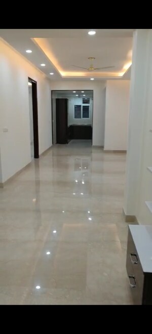 Bathroom in 3 BHK Builder Floor at Sector 57 – for Rent