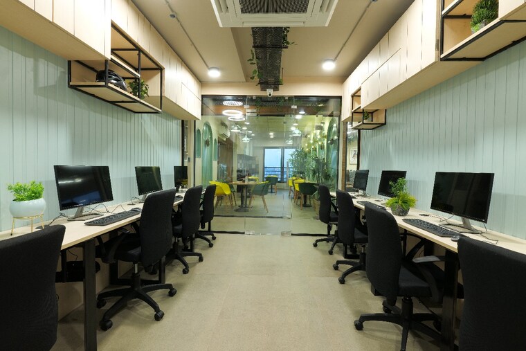 Gym, paldi Commercial Office Space 5923 Sq.Ft. In Paldi Ahmedabad 9419868