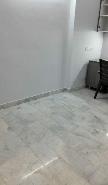 Room in 2 BHK Builder Floor at Old Rajinder Nagar – for Rent