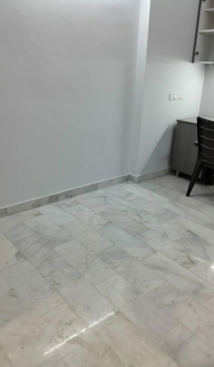 Room, old rajinder nagar 2 Bedroom 1090 Sq.Ft. Builder Floor In Old Rajinder Nagar Delhi 9419963