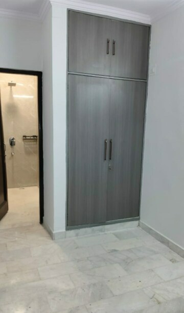 Room in 2 BHK Builder Floor at Old Rajinder Nagar – for Rent