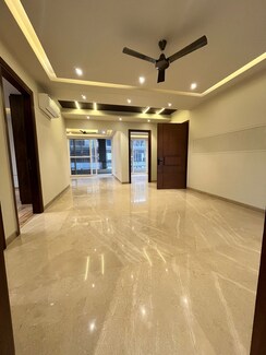 4 BHK Builder Floor For Sale in Sector 57